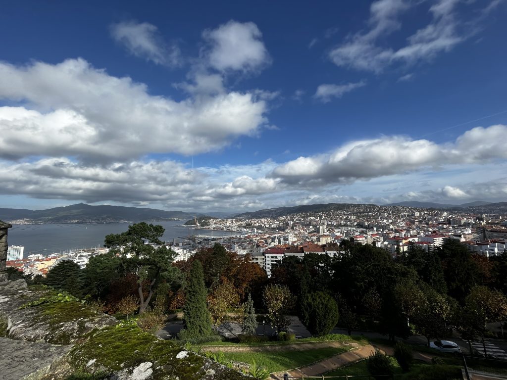 Fotoaufnahme von Vigo - Blick auf den Hafen